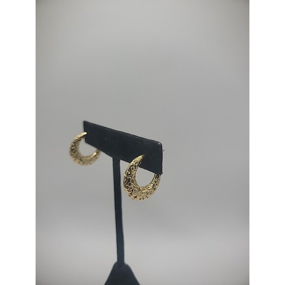 Vintage Earring Pierced Stud Hoops Gold Tone Ornate Jewelry Costume - Picture 6 of 11